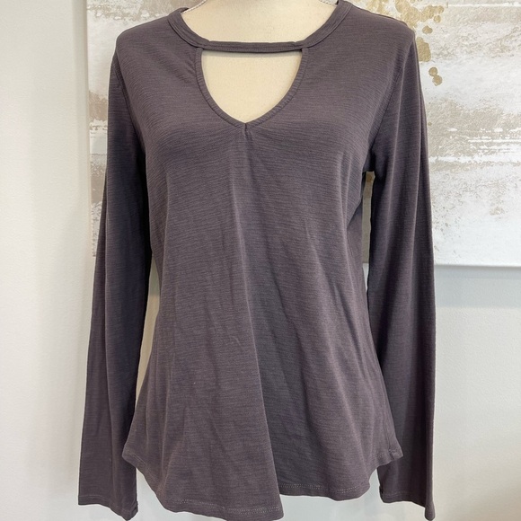 Long Sleeve Shirt KeyHole Super Soft Top - Picture 1 of 6